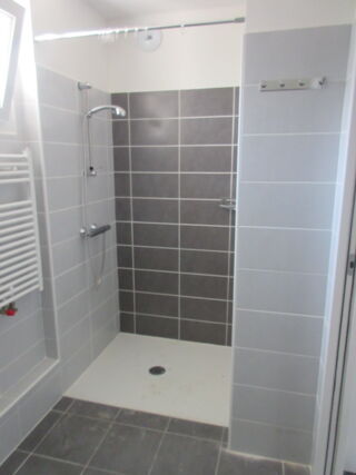  Appartement à louer 2 pièces 45 m²