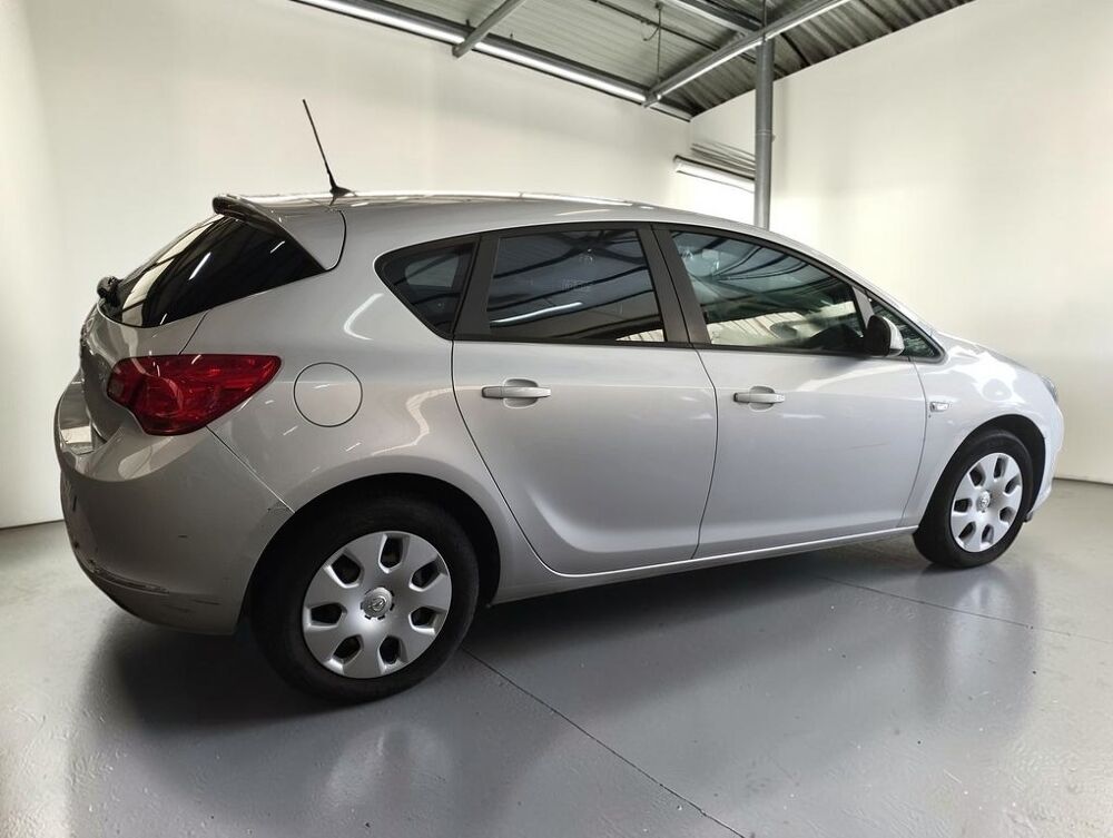 Astra 1.4 TWINPORT 100 5P 2014 occasion 06640 Saint-Jeannet