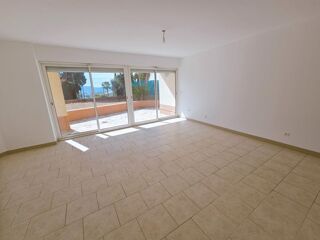 Vente Appartement Rare : Appartement 4 p 95 m2  RDJ 200 m²  au Cannet Le cannet