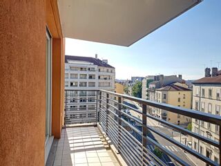  Appartement à louer 4 pièces 91 m²