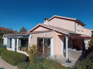  Maison  vendre 8 pices 158 m