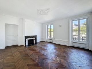  Appartement à louer 5 pièces 133 m²