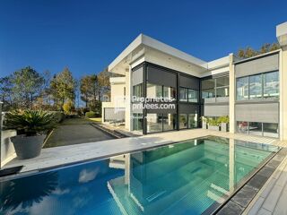  Maison � vendre 9 pi�ces 390 m�