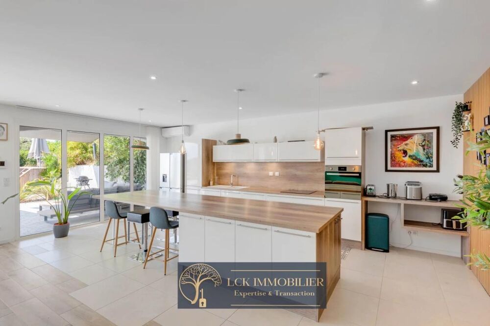 à vendre  Villa Roquebrune-sur-Argens (83520)