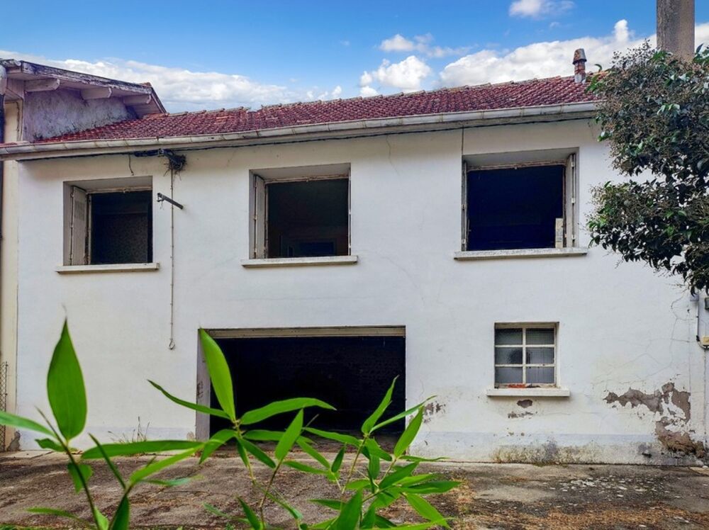 Vente Maison Dpt Hautes Pyrnes (65),  vendre VIC EN BIGORRE maison P3 de 87 m Vic en bigorre