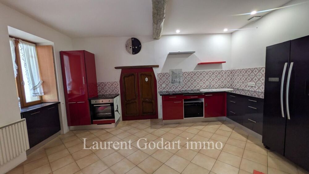 Vente Maison Maison de village en pierre avec 5 chambres et cour Castillonnes