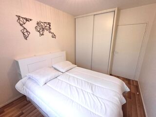  Appartement à louer 3 pièces 65 m²