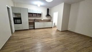  Immeuble à vendre 7 pièces 146 m²