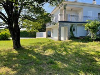  Maison à vendre 9 pièces 225 m²