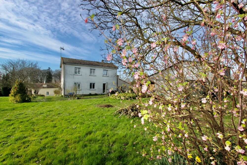 Maison viager à vendre occupé 8 pièces LE BOUPERE (85)
