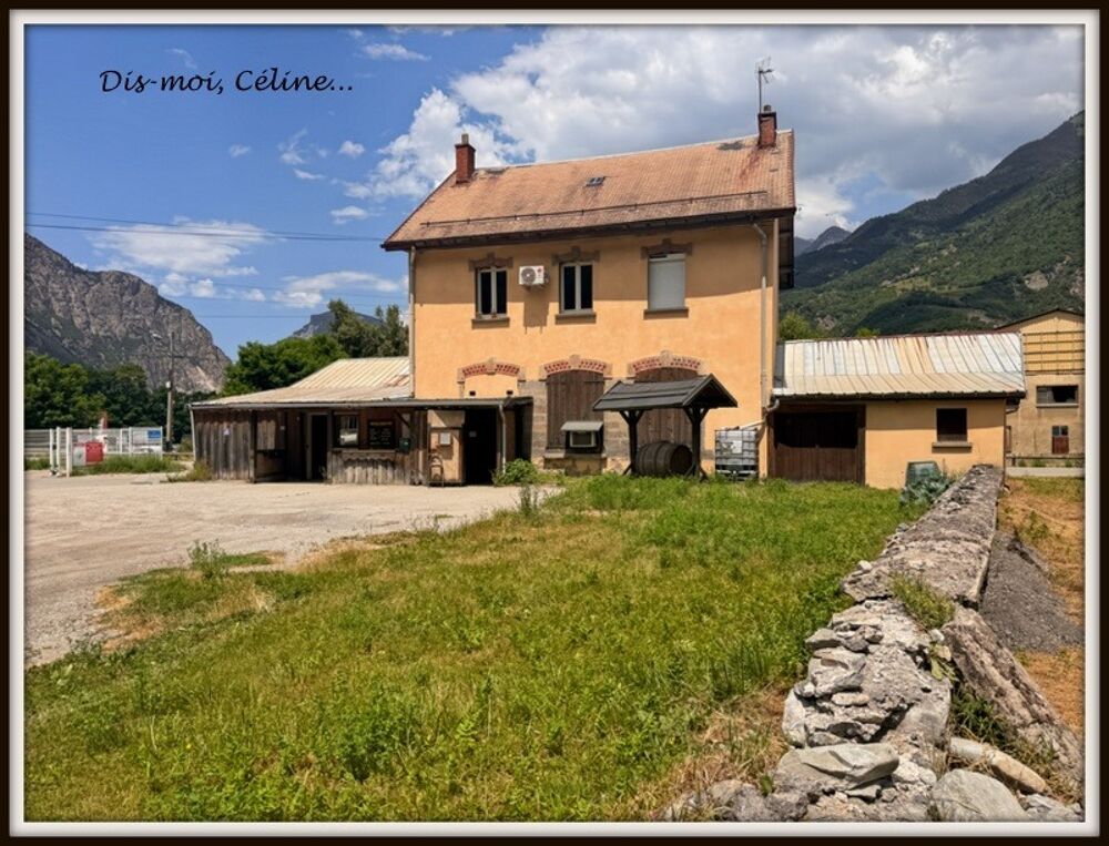 Maison à vendre 6 pièces SAINT JEAN DE MAURIENNE (73) 196 m² habitable