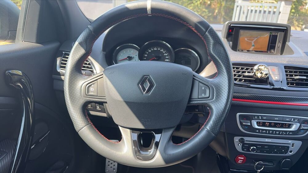 M&eacute;gane Coup&eacute; III 2.0 Turbo 265 RS 2013 occasion 76630 Avesnes En Val