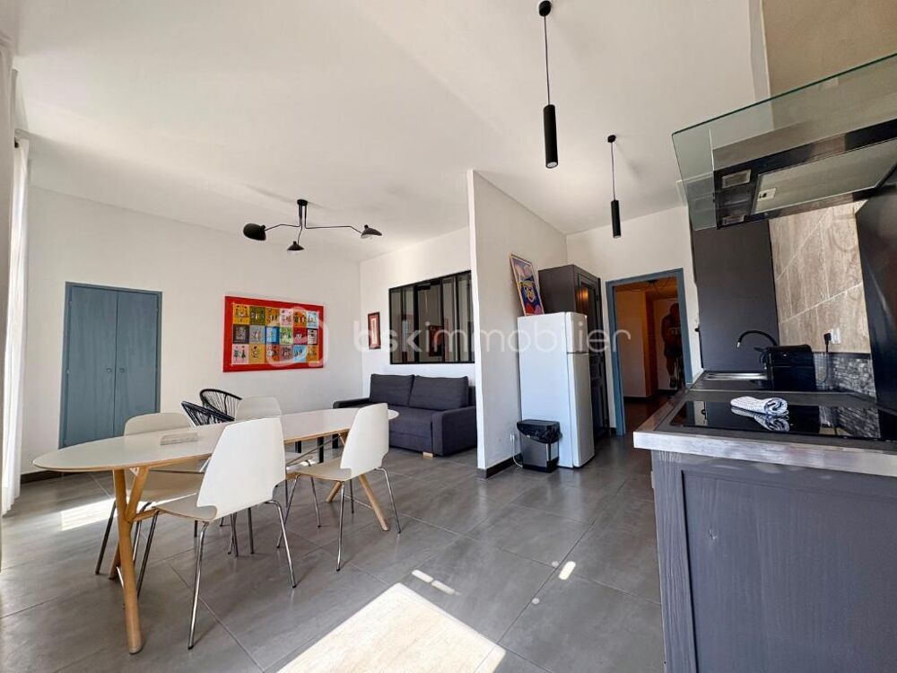 Vente Appartement Sète - Charmant grand 2 pièces atypique rénové avec vue sur la Criée Sete