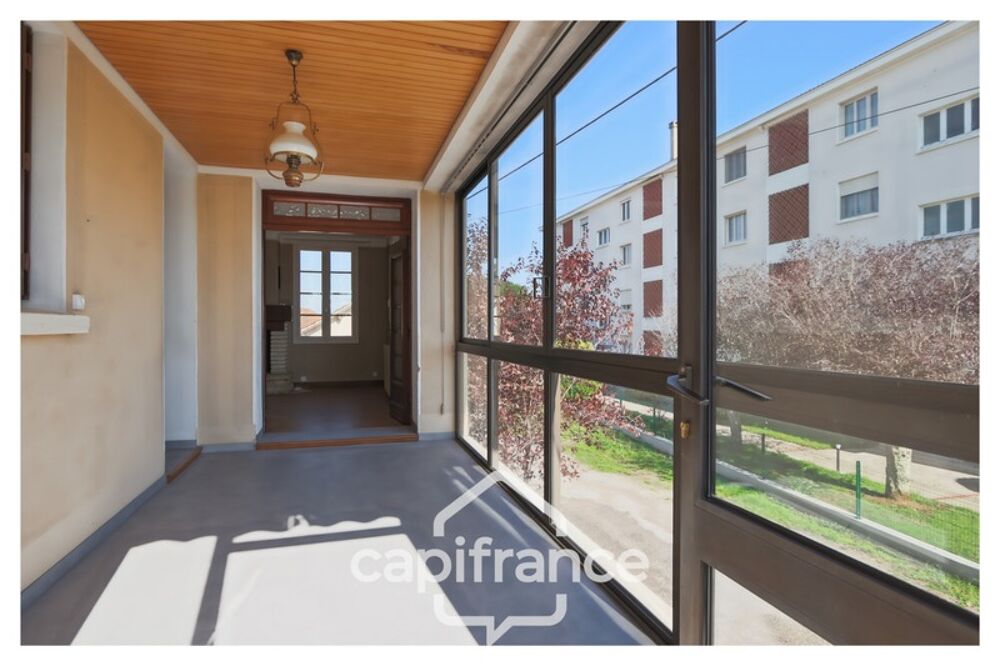 Maison individuelle de 90m² à Gourdon (46)  Beaux volumes et fort potentiel daménagement