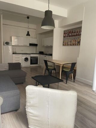  Appartement à louer 2 pièces 51 m²