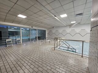  Immeuble � vendre 14 pi�ces 460 m�