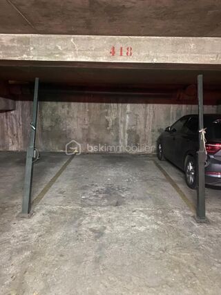  Parking / Garage  vendre 