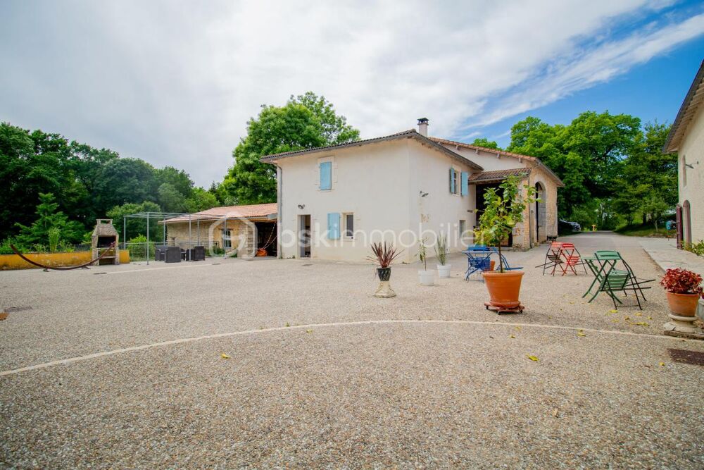 Maison de Maitre avec moulin, gites et chambres d hôtes