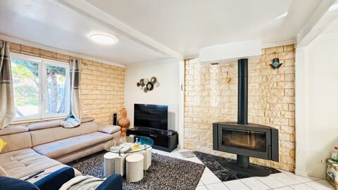   MAISON FAMILIALE INDIVIDUELLE DE 150 M� AU SOL ET 110 M� HABITABLE - 4 CHAMBRES DRESSING - JARDIN 550 M� - PROCHE DE LA GARE - A Maison - 6 pi�ce(s) - 110 m�