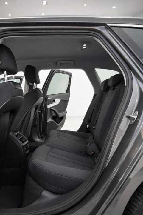 A4 1&deg; Main / 2l TDI 136cv Business Line Mild Hybrid S-Tronic7 B 2020 occasion 60430 Abbecourt