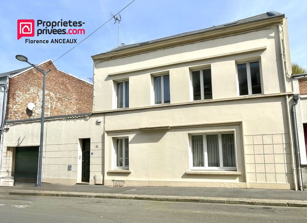CHARMANTE MAISON HYPER CENTRE AVEC EXERIEUR ET GARAGE