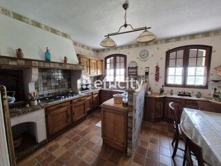  Maison � vendre 8 pi�ces 207 m�