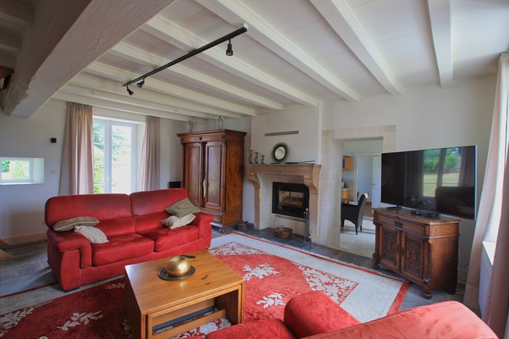 Belle propriété, rénovée récemment, avec gîtes sur 3761 m² de terrain