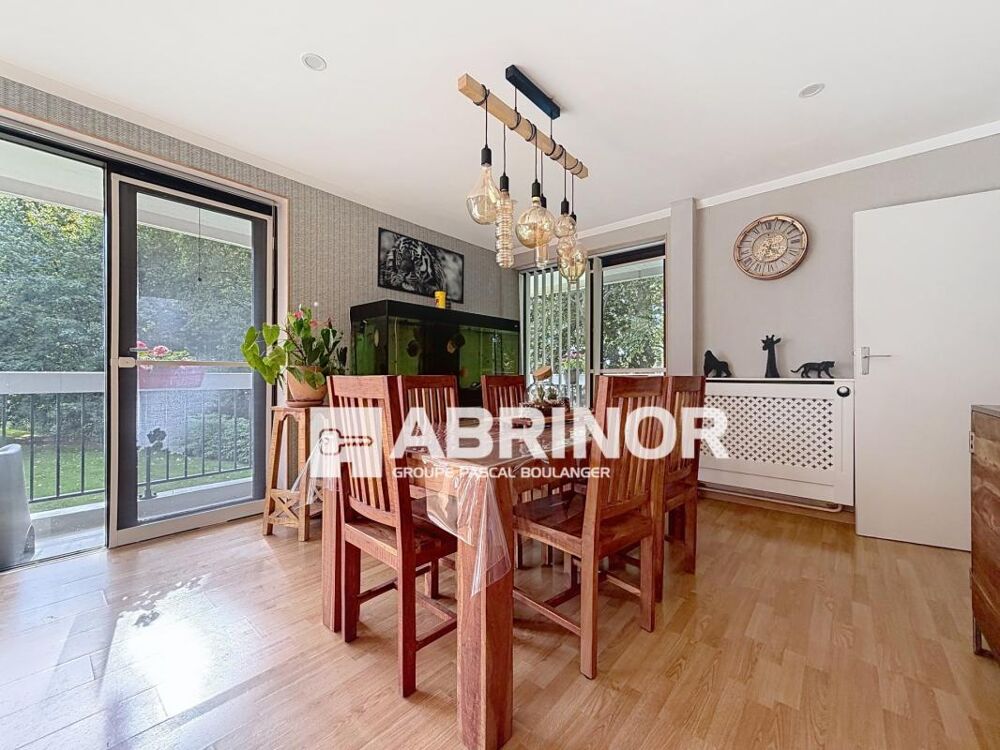 CROIX BARBIEUX - Type 3 de 77.5 m² habitables - Balcon, cave et garage