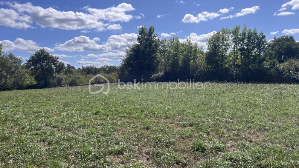 Vente Terrain ? Terrain constructible de 4 618 m² – Calme absolu – Hautefort Hautefort