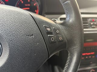 S&eacute;rie 3 Touring 318d 2.0 d 16V 143 cv CONFORT 2007 occasion 85190 Venansault