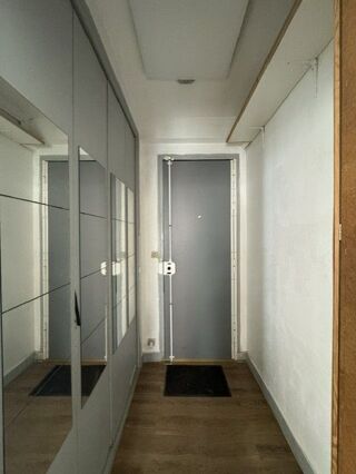  Appartement à louer 1 pièce 28 m²