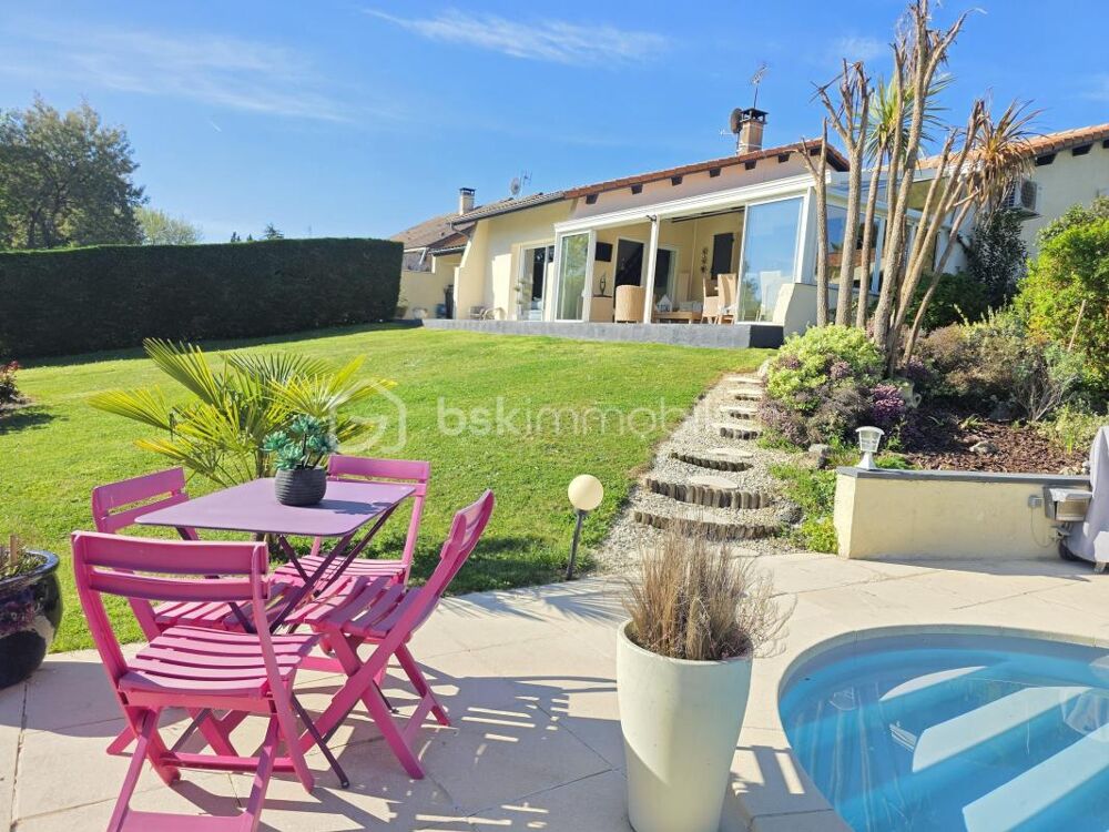 MAISON AUBIAC 152 m² - GARAGE- PISCINE-VERANDA- JARDIN 4800 m²