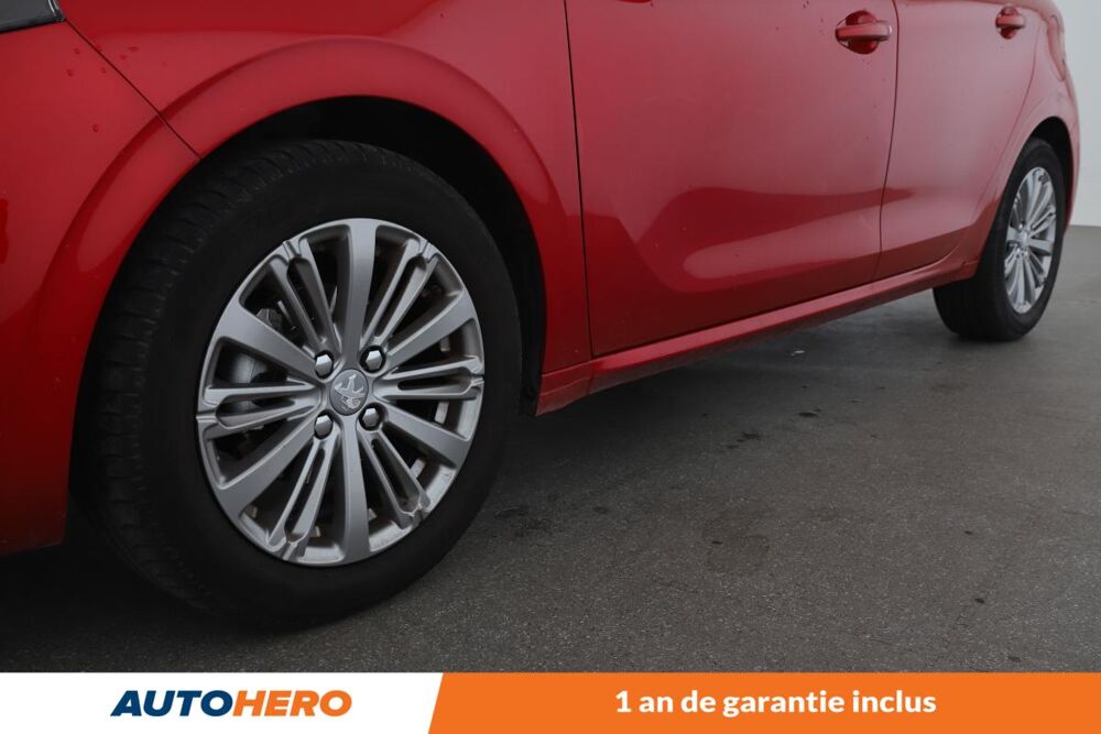 208 1.2 PureTech Signature 5P 82 ch 2019 occasion 92130 Issy-les-Moulineaux