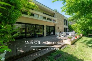  Maison à vendre 6 pièces 226 m²