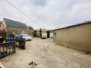  Immeuble à vendre 4 pièces 225 m²