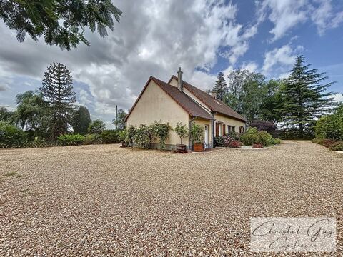   Maison traditionnelle 144 m� � vendre � �commoy (72) � 1 hectare de terrain, vie de plain-pied, d�pendances, proche gare et comm Maison - 5 pi�ce(s) - 144 m�