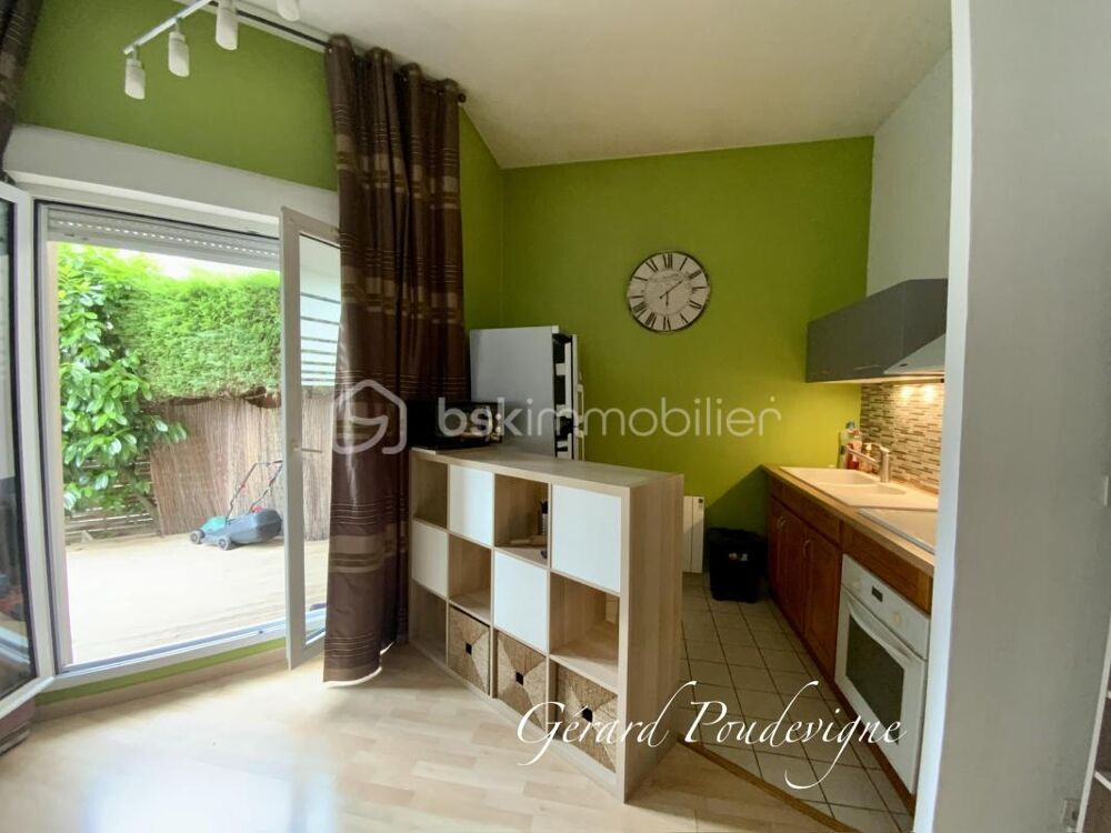 Location Appartement Grand studio meublé avec Mezzanine, Jardin privatif et Cave ! Montesson