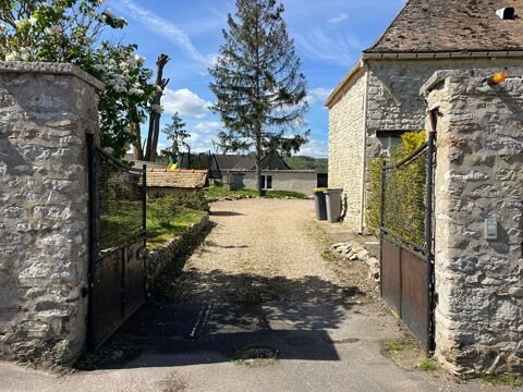   H�COURT (27120) - Charmante maison en pierres d'environ 150 m� habitables ? 4 chambres ? 2 d�pendances ? terrain de 1 750 m� Maison - 5 pi�ce(s) - 142 m�