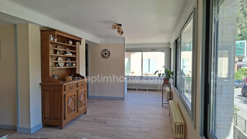 Viager occupé  Appartement T4 de 100 m² avec terrasse et garage à DIGNE LES BAINS (04)