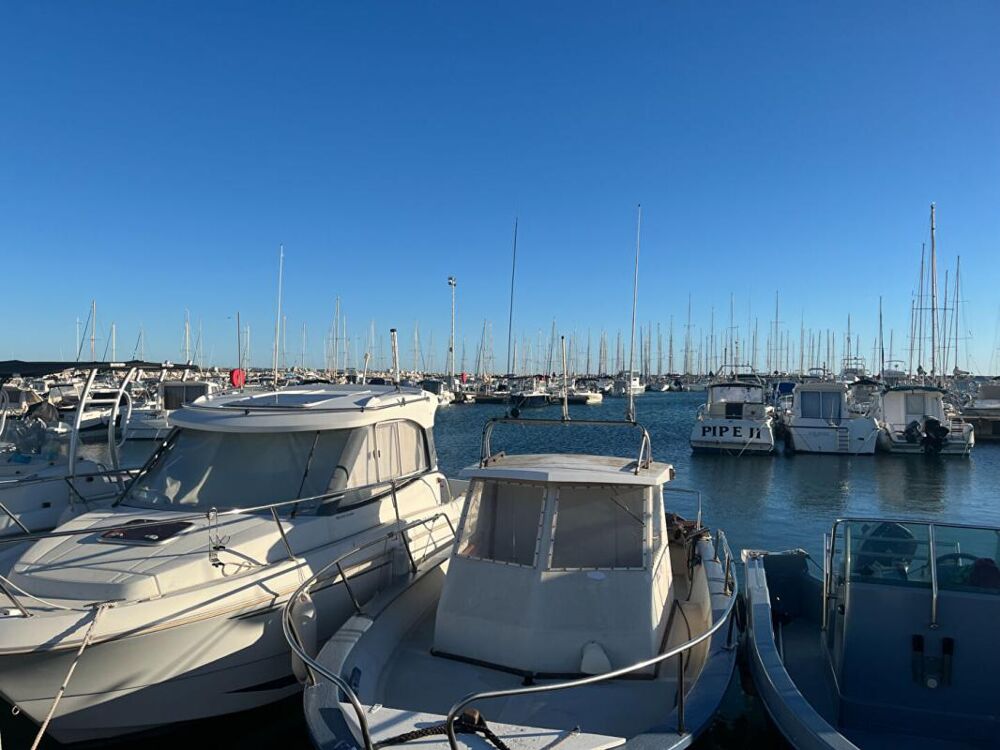 Vente Appartement Fos Sur Mer -T2 RDC + REZ DE JARDIN +PLACE DE PARKING PRIVATIVE -revenus immédiat Fos sur mer