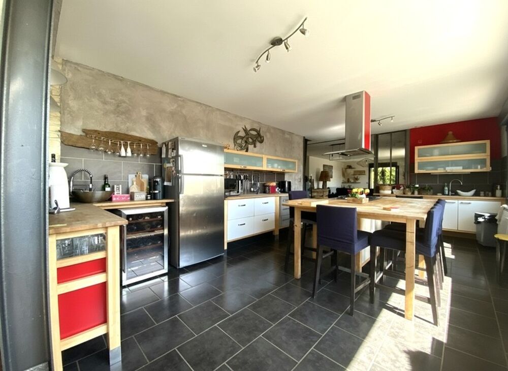 Maison plain pied à vendre 4 pièces SAINT MAURICE DE GOURDANS (01)