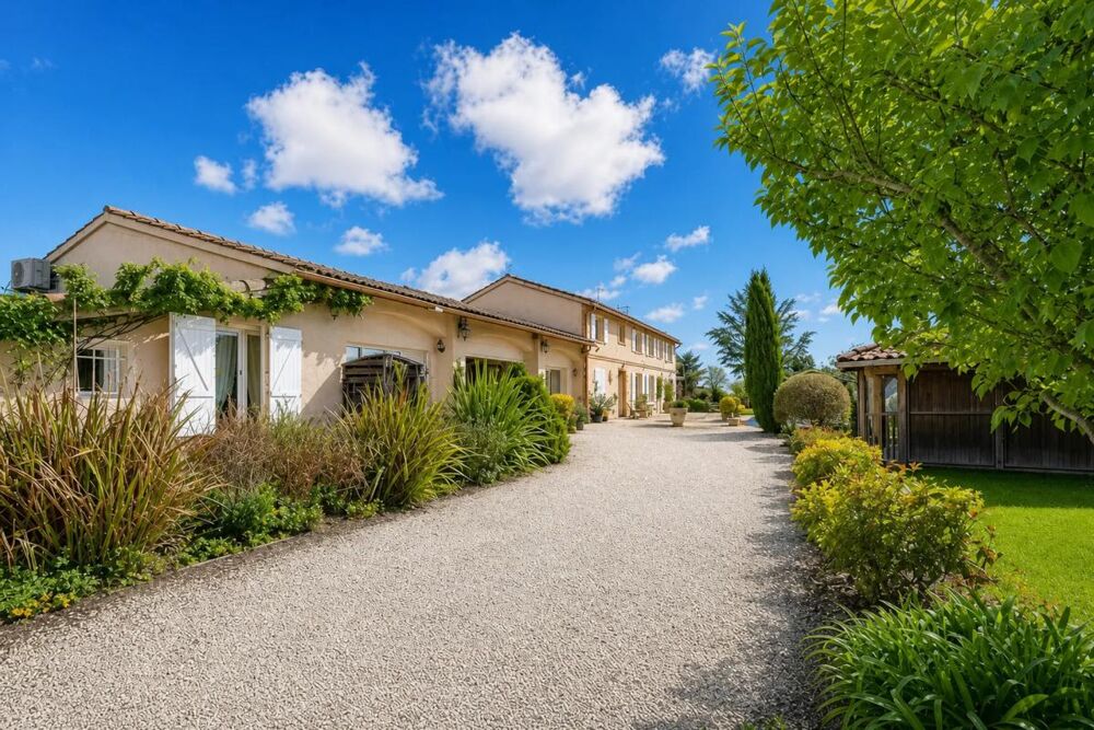 à vendre  Propriété/château Lherm (31600)