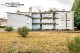  Immeuble à vendre 15 + pièces 649 m²