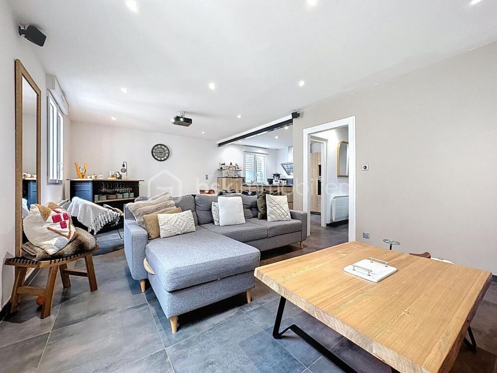 Maison de ville 102 m²  3 chambres  Garage double avec atelier  Centre Cherbourg