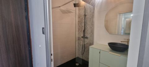   Appartement de 49m2 � louer sur St Priest Appartement - 2 pi�ce(s) - 49 m�