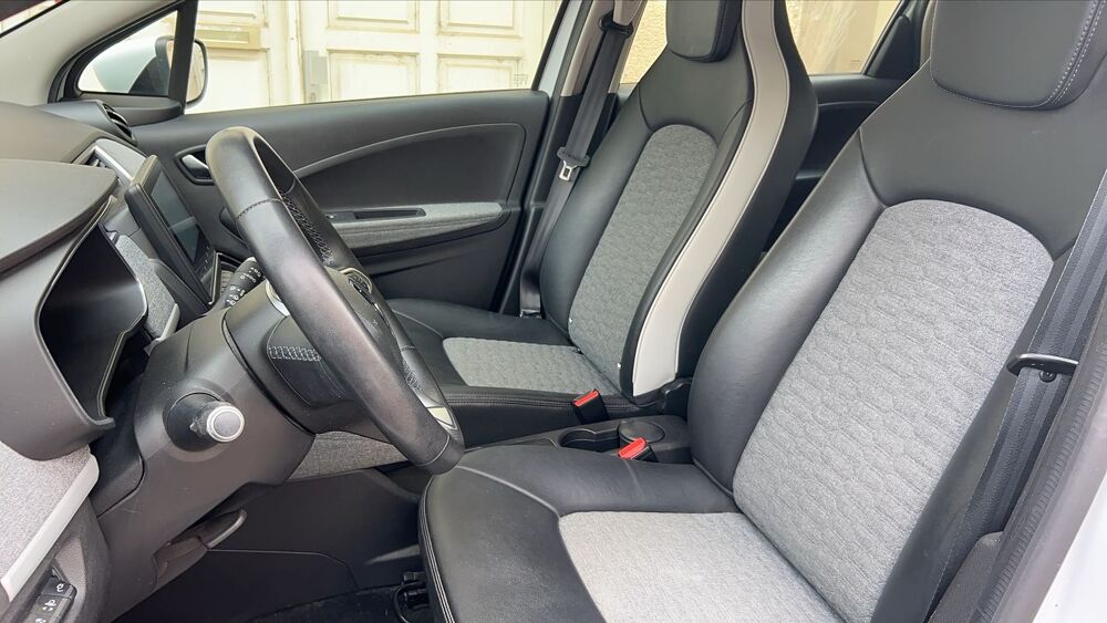 Zo&eacute; R110 52kWh 109 Business 2020 occasion 25000 Besancon