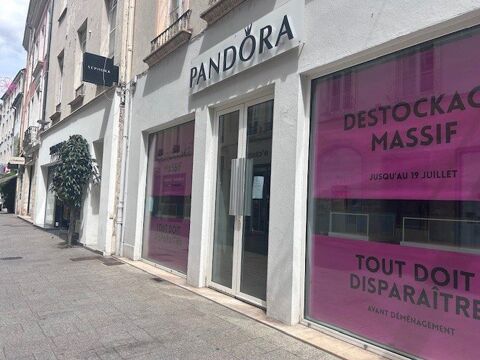   À LOUER : Local Commercial Exceptionnel au Cœur de Chalon-sur-Saône 