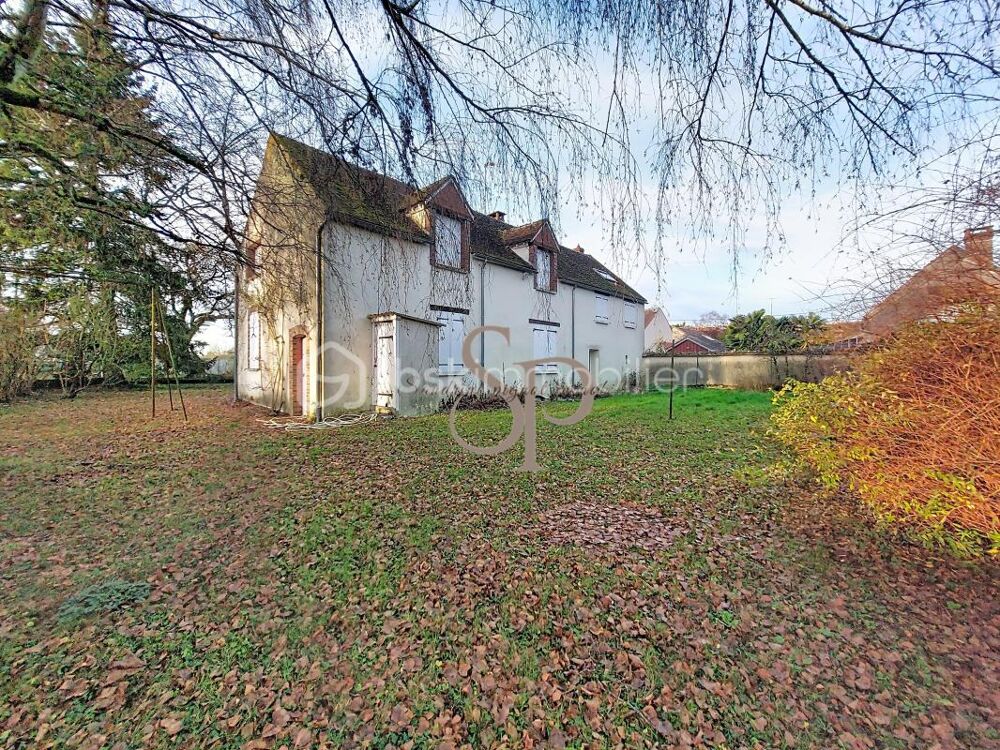 Vente Maison Maison ancienne 6 pièces 4 chambres Lorrez le bocage preaux