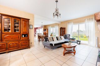  Maison  vendre 6 pices 200 m