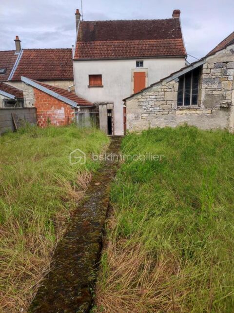    vendre  Argentenay  Maison avec dpendances et terrain Maison - 4 pice(s) - 96 m